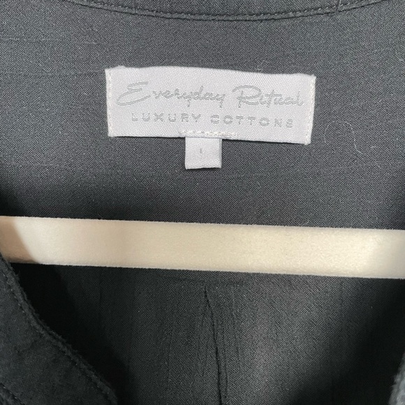 Everyday Ritual Tracey Caftan Cover-Up in Black, Size L - Picture 5 of 6